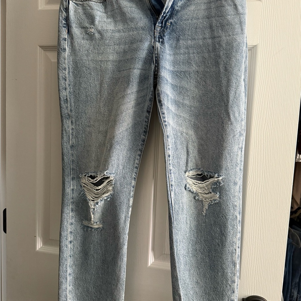 Hidden LA – Distressed Light Blue Jeans
